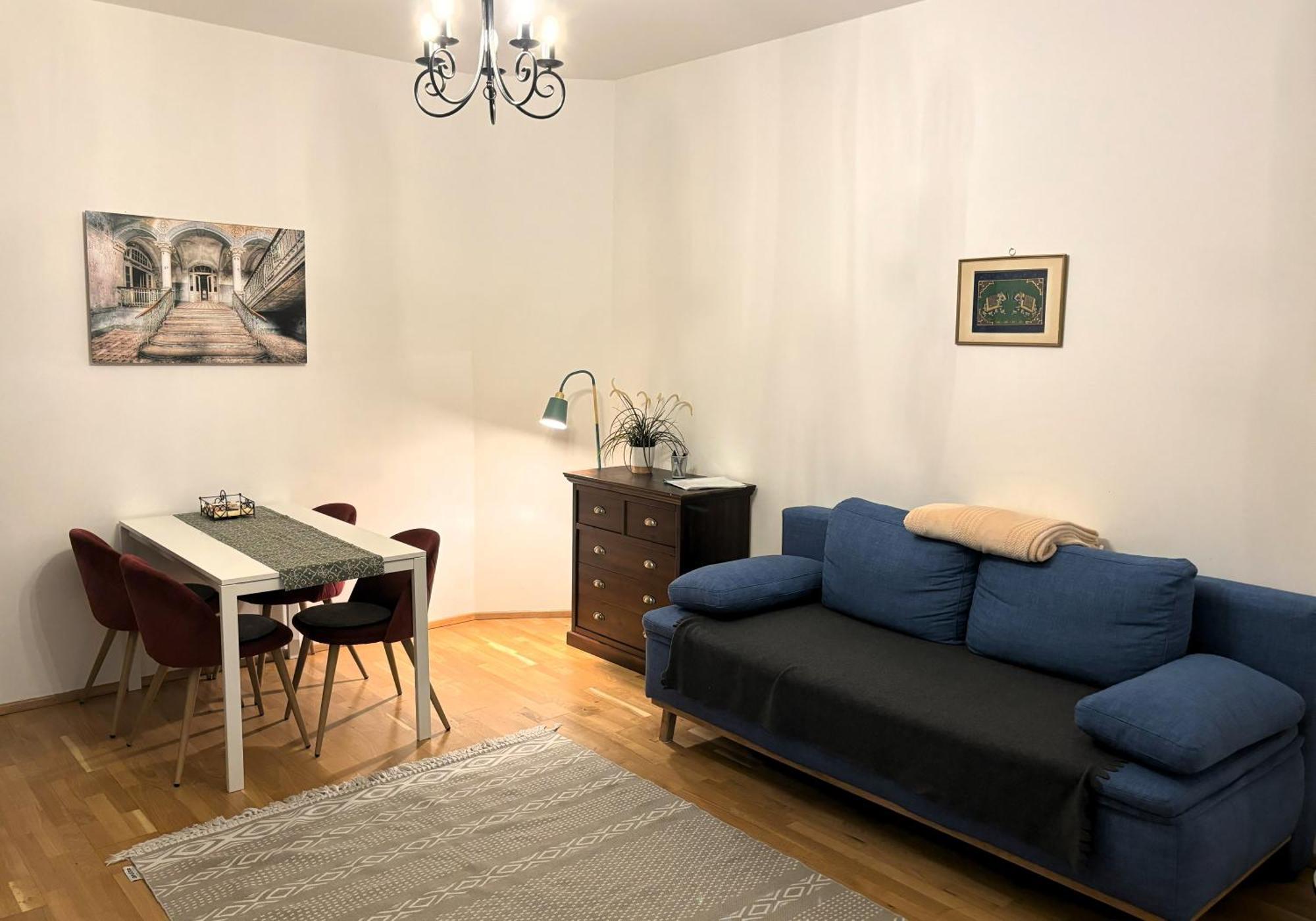 Casa Nostra - Ruhige Stadtwohnung Mit Balkon ウィーン エクステリア 写真